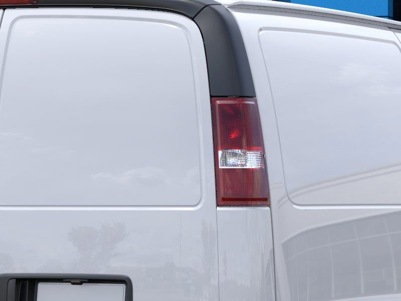 2025 Chevrolet Express Cargo 2500 photo 11