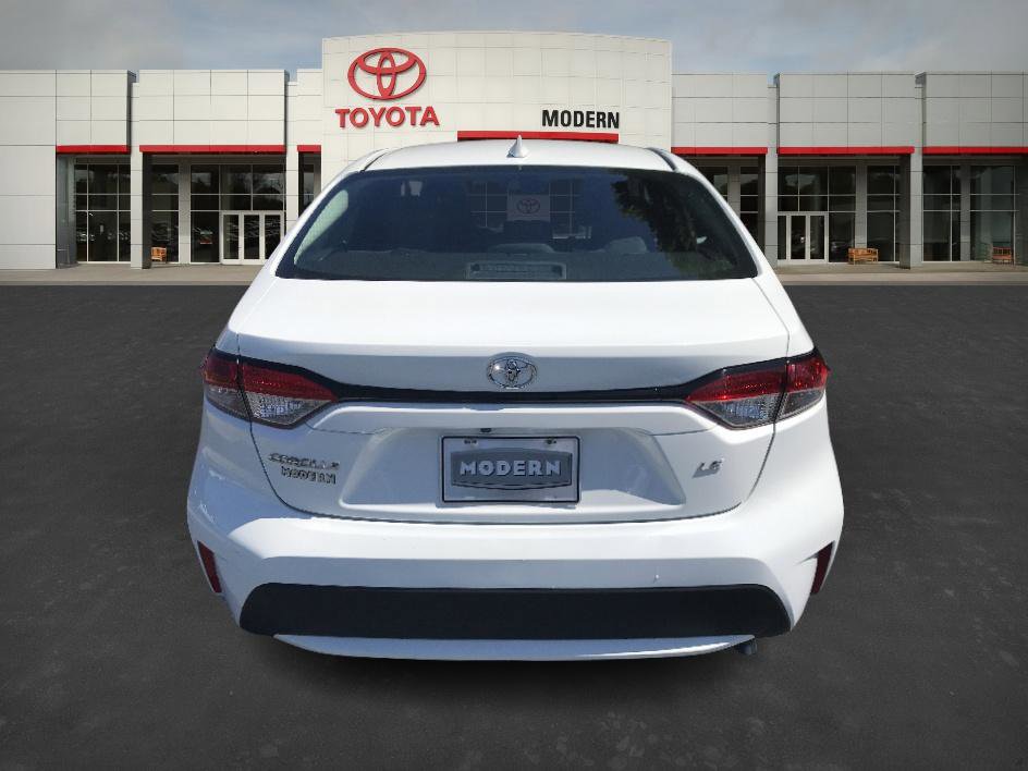 2022 Toyota Corolla LE photo 4