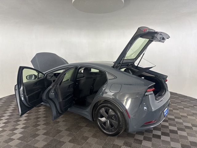 2024 Toyota Prius Limited photo 13