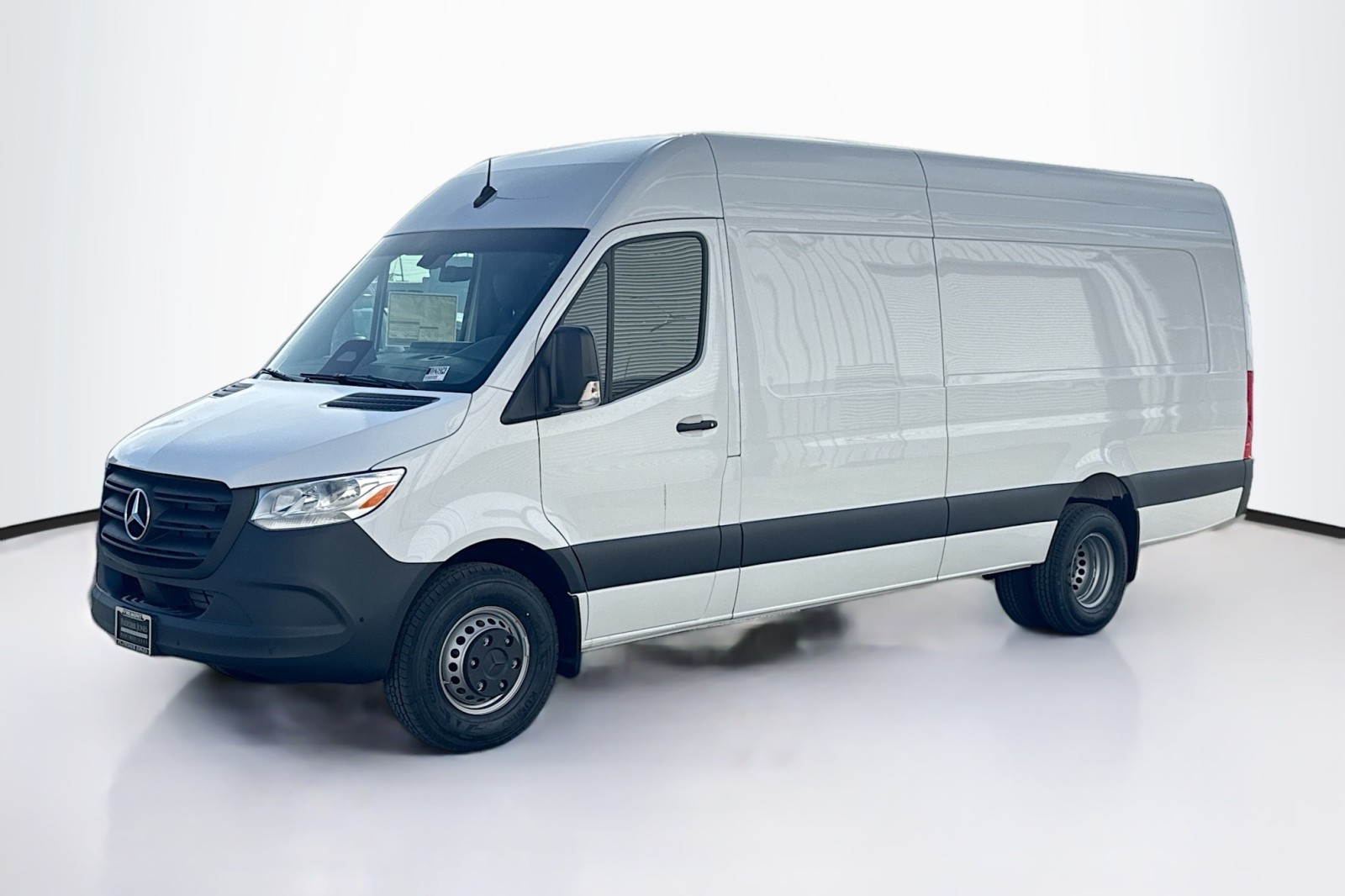 2026 Mercedes-Benz Sprinter Cargo Van Base's photo