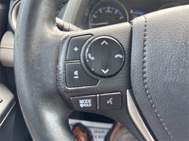 2017 Toyota RAV4 XLE photo 22