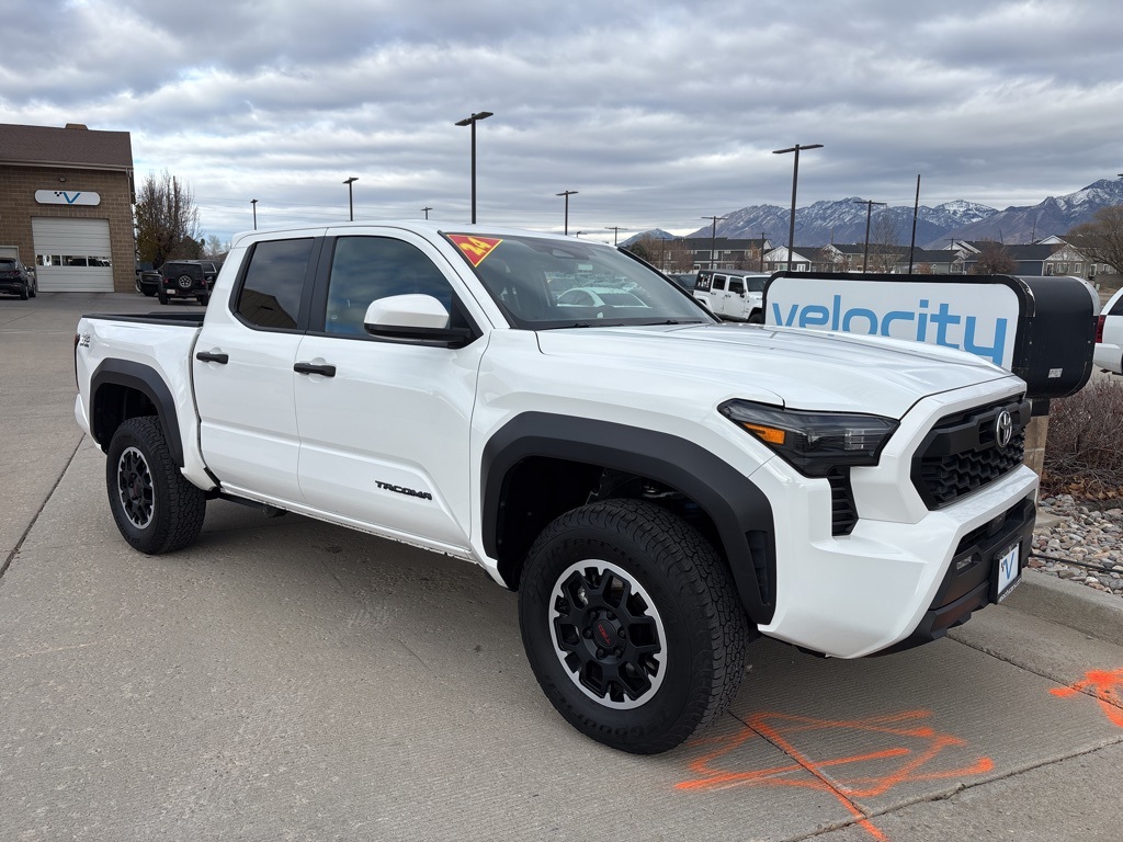 2024 Toyota Tacoma TRD Off Road's photo