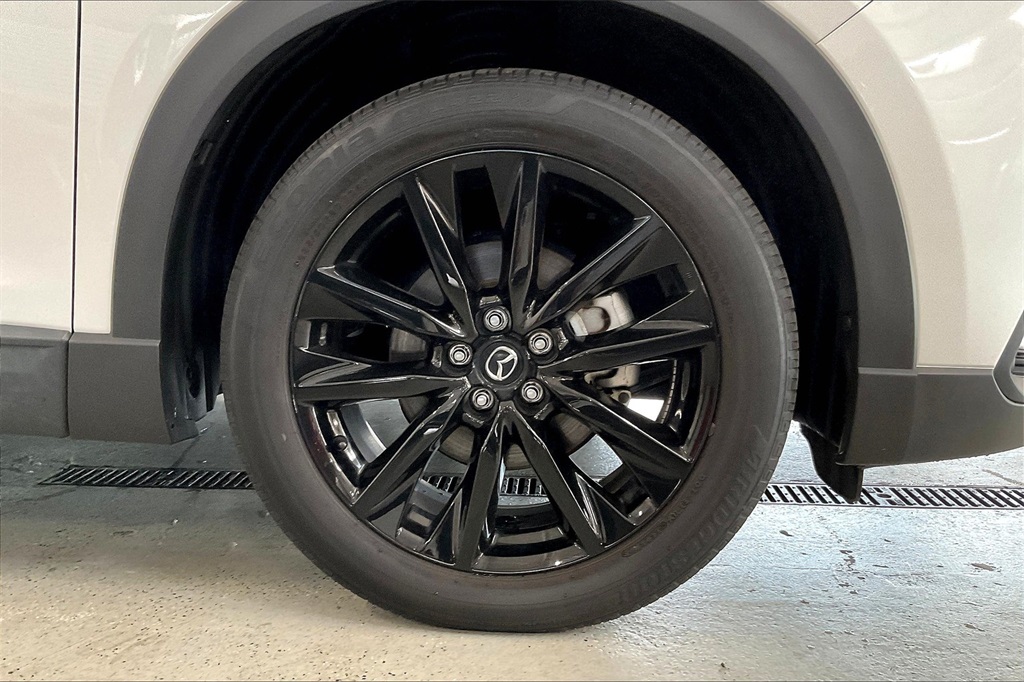 2022 Mazda CX-9 Touring photo 5