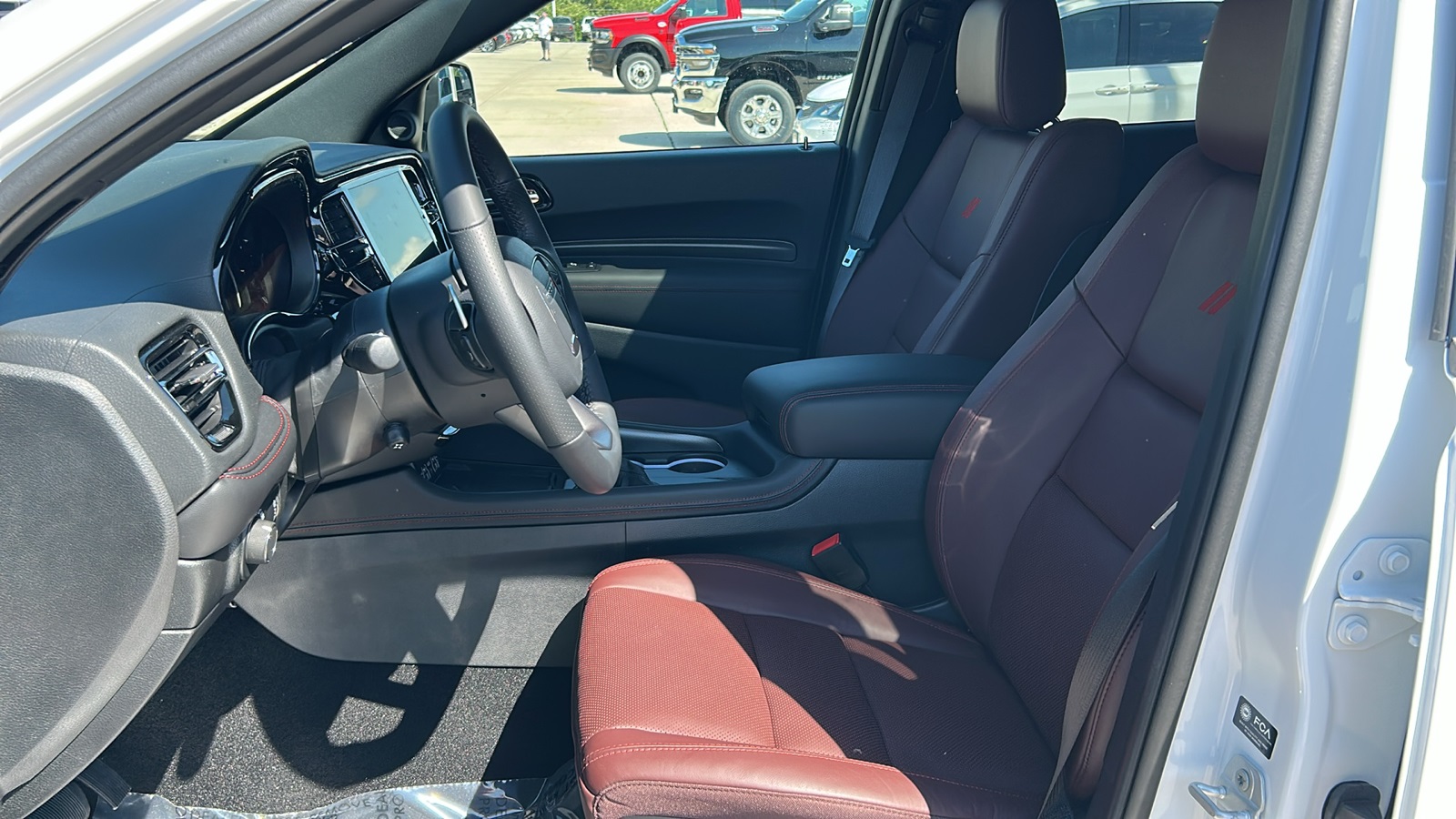 2025 Dodge Durango R/T Plus photo 9