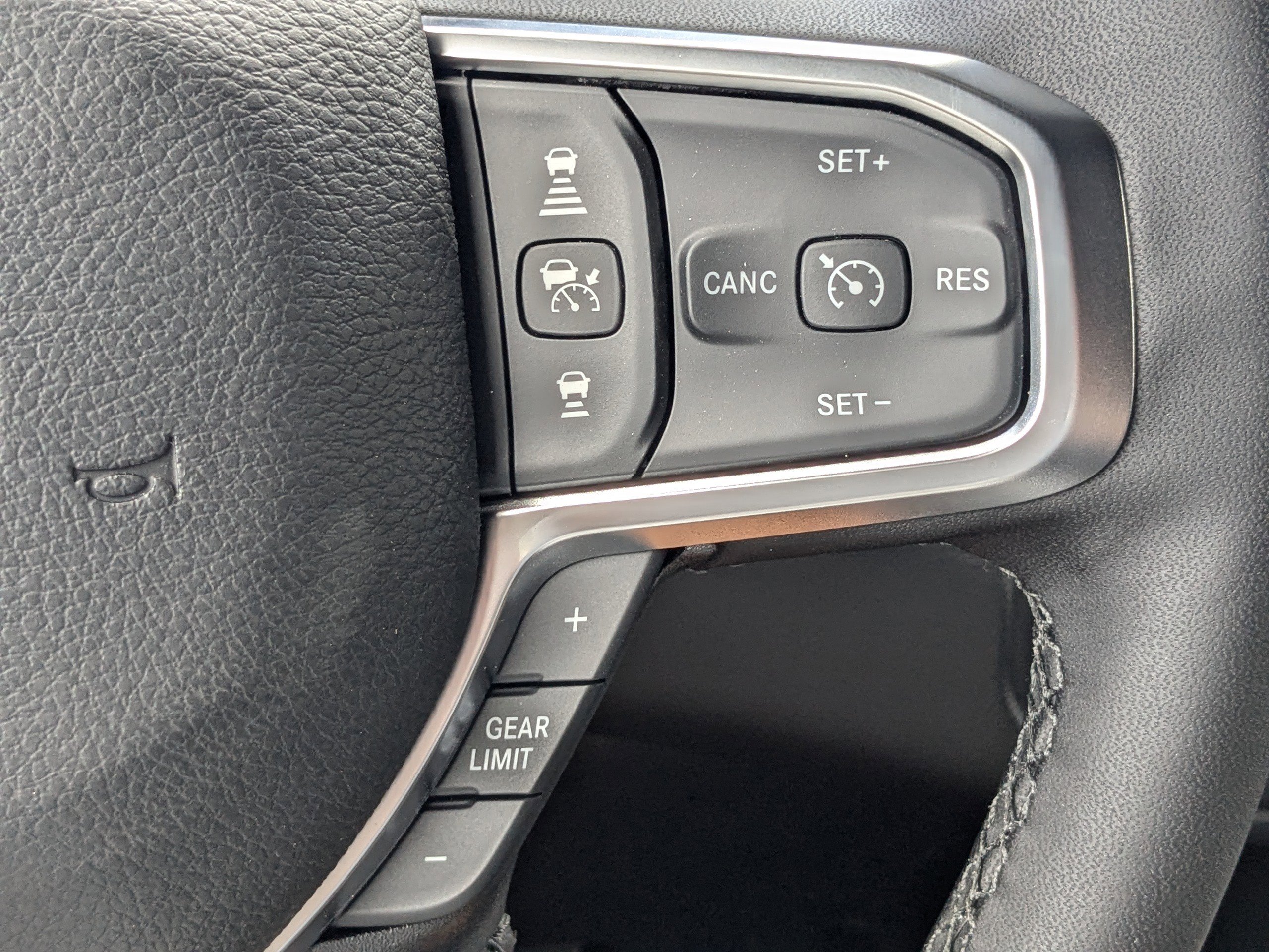 2025 Ram 2500 Big Horn photo 26