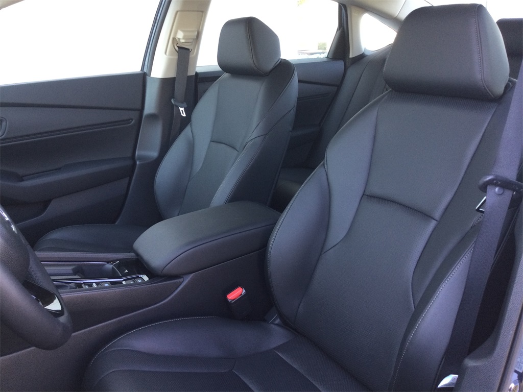 2025 Honda Accord Hybrid EX-L photo 17