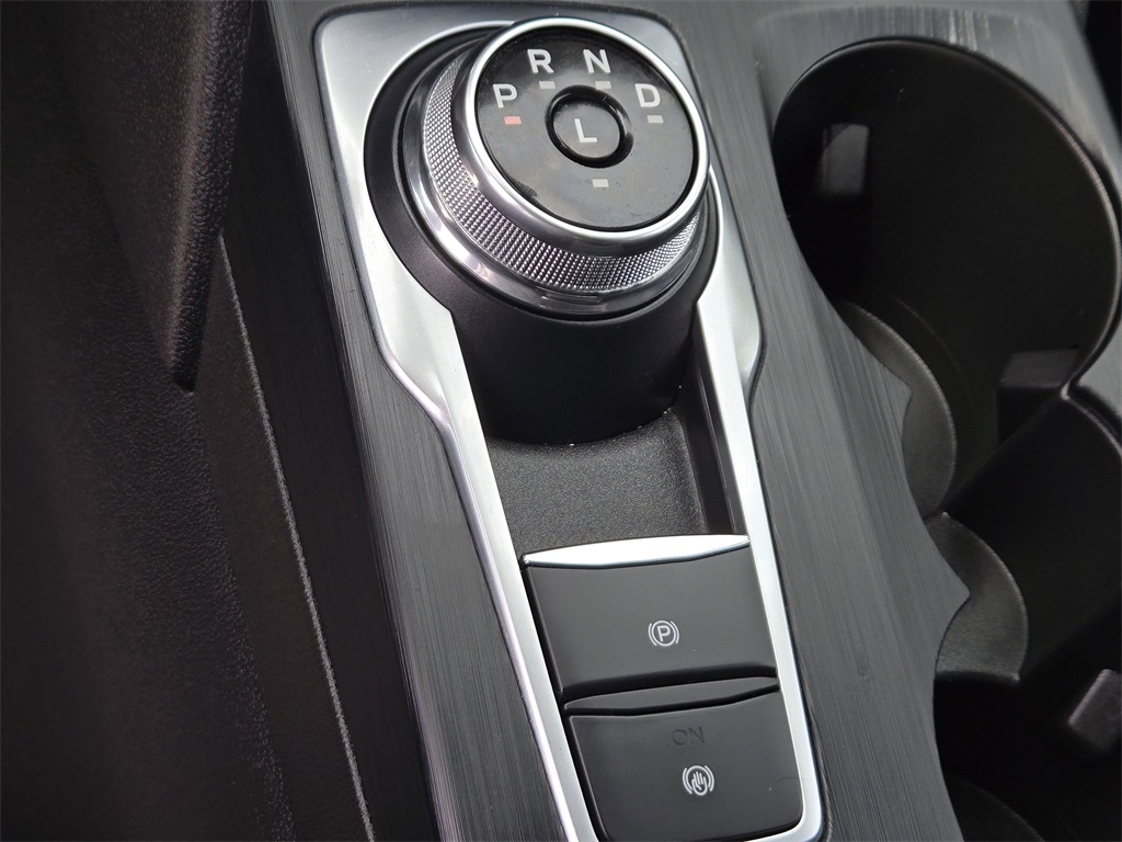 2024 Ford Escape ST-Line photo 18