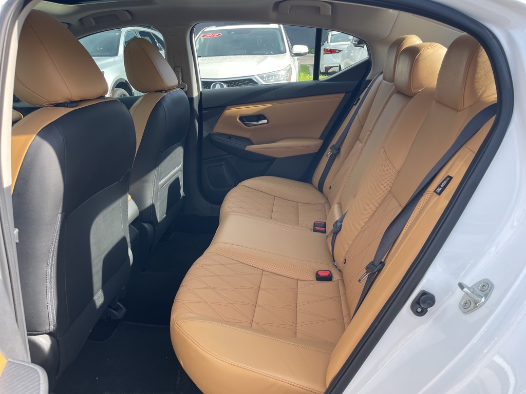 2023 Nissan Sentra SV photo 16