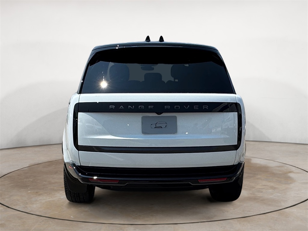 2025 Land Rover Range Rover SE photo 4
