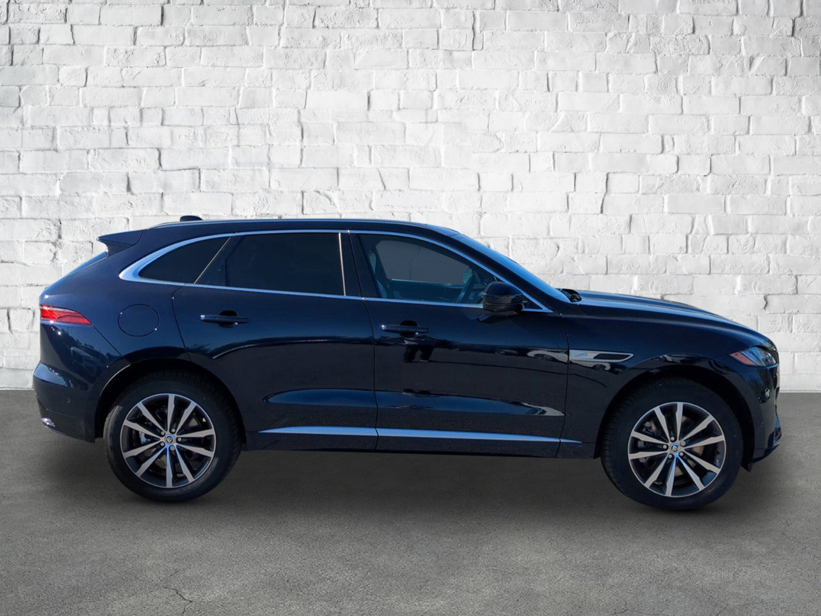 2026 Jaguar F-PACE P250 R-Dynamic S photo 4