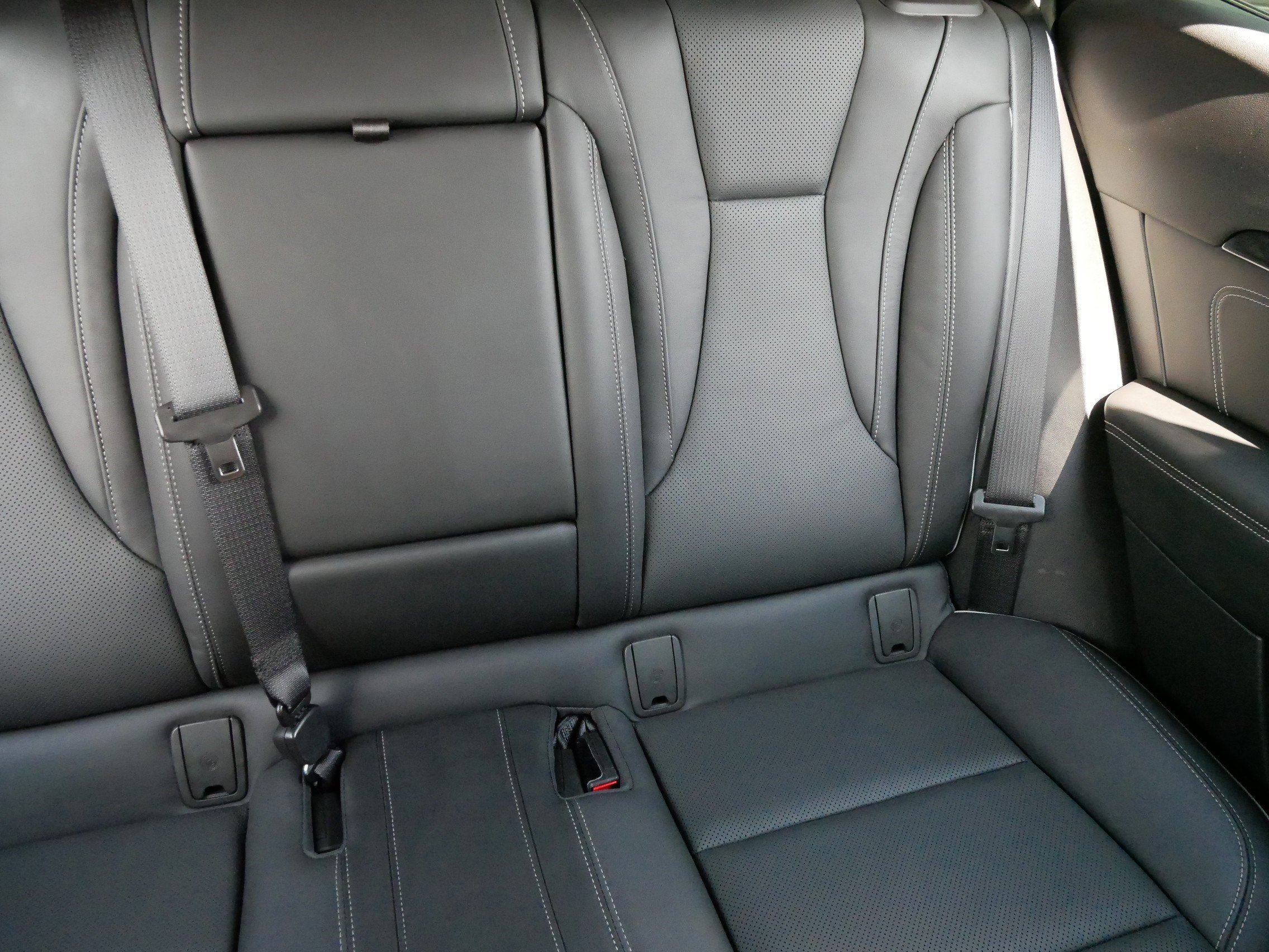 2021 Buick Envision Essence photo 14