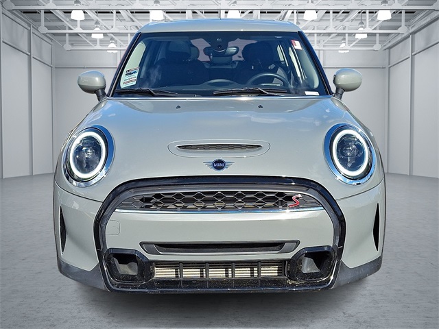 2023 Mini Cooper 4 Door Hardtop Base photo 2