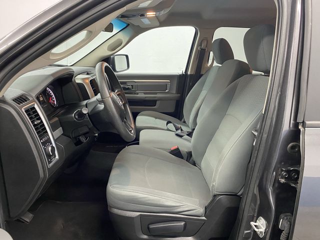2018 Ram 1500 SLT photo 4