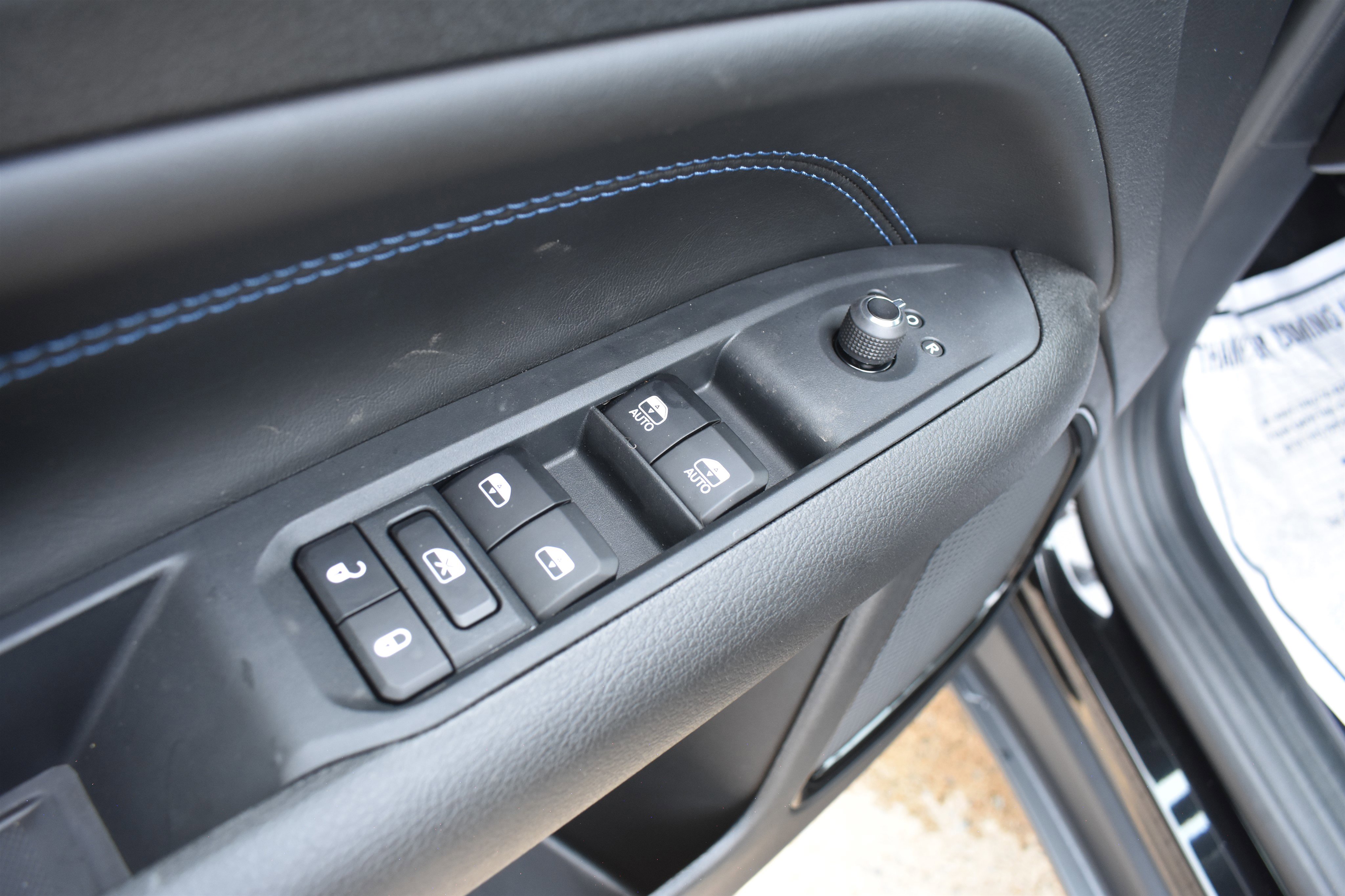 2026 Jeep Compass Latitude Altitude photo 3