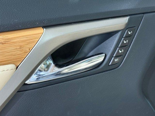2022 Lexus RX 350L photo 20