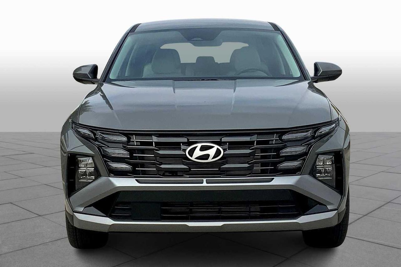 2026 Hyundai Tucson SE photo 3