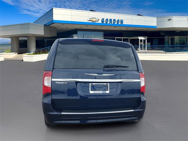 Used 2014 Chrysler Town & Country Touring-L with VIN 2C4RC1CG7ER455714 for sale in Garden City, MI
