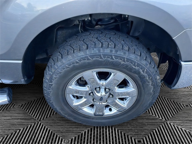 2013 Ford F-150 XLT photo 9