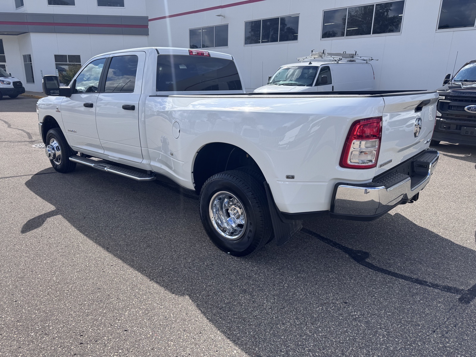 2024 Ram 3500 Big Horn photo 3