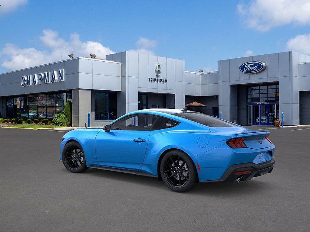 2025 Ford Mustang EcoBoost Premium photo 4