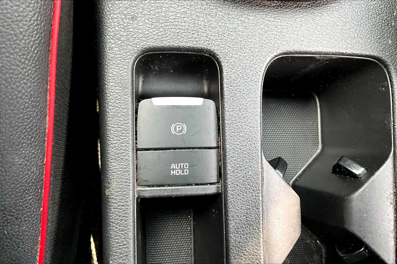 2023 Kia Forte GT photo 29