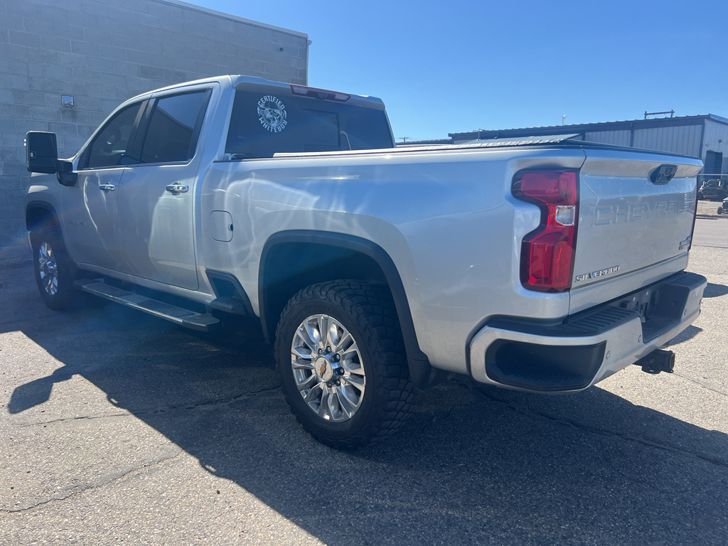2022 Chevrolet Silverado 2500HD High Country photo 2