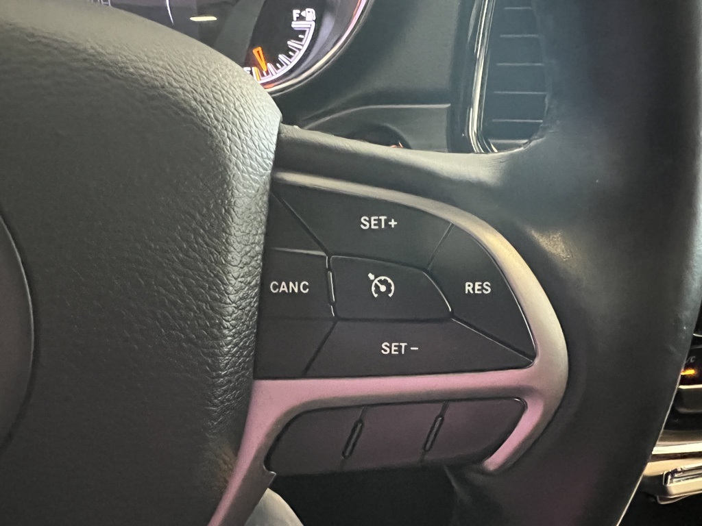 2019 Jeep Grand Cherokee Altitude photo 20