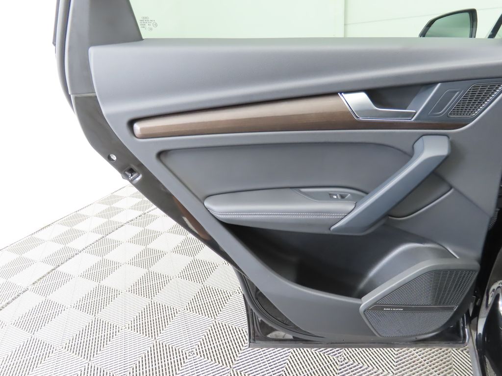 2023 Audi Q5 S line Premium Plus photo 25