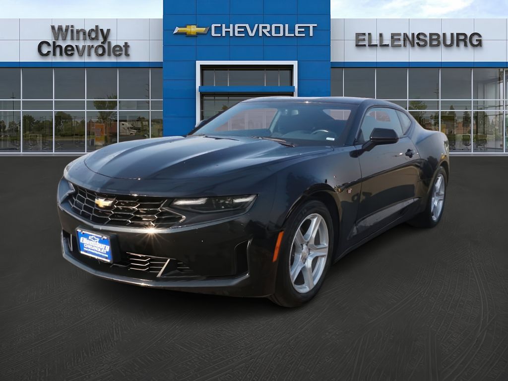 2023 Chevrolet Camaro 1LT photo 3