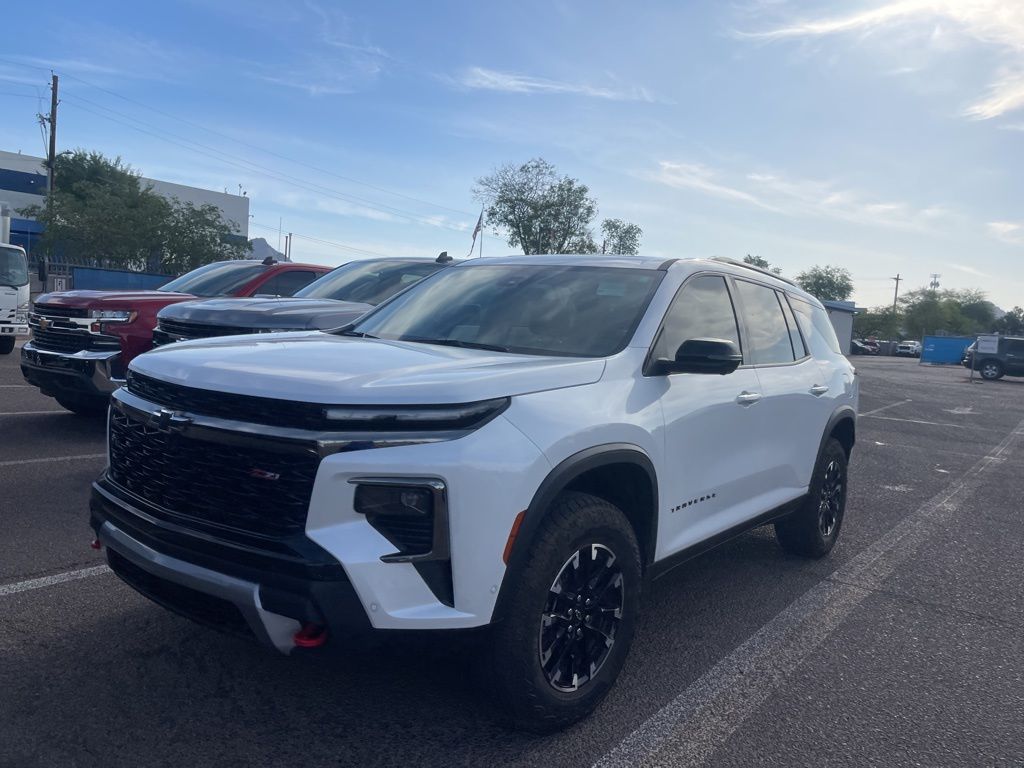 Image 4 of Pre-Owned 2024 Chevrolet Traverse Z71
