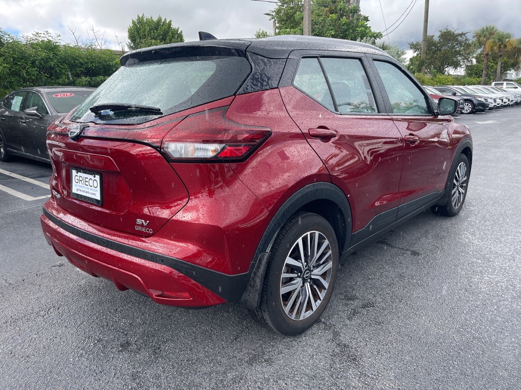 2023 Nissan Kicks SV photo 3
