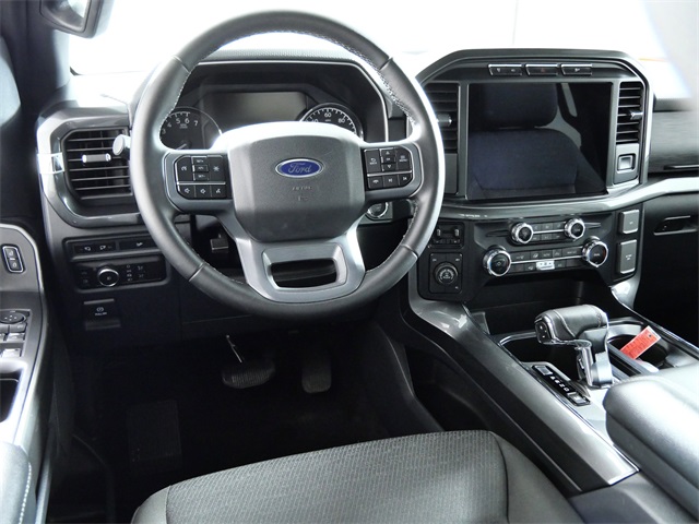2023 Ford F-150 XLT photo 4
