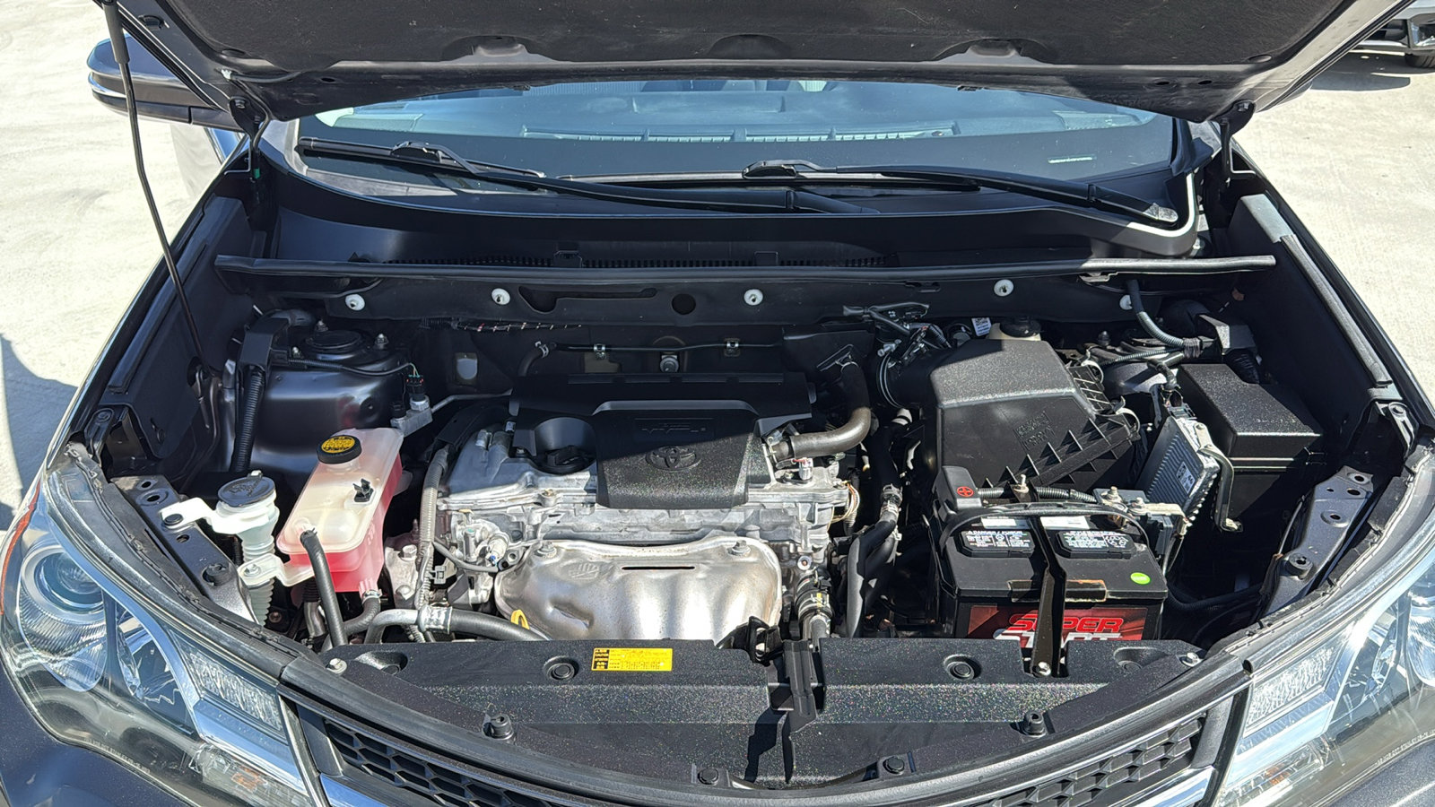 2015 Toyota RAV4 XLE photo 27