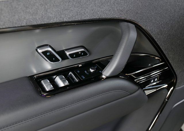 2024 Land Rover Range Rover Sport P400 Dynamic SE photo 24