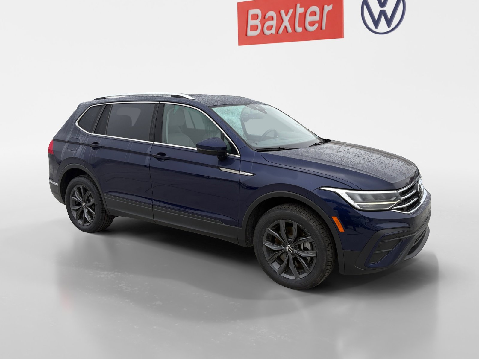 2022 Volkswagen Tiguan SE's photo