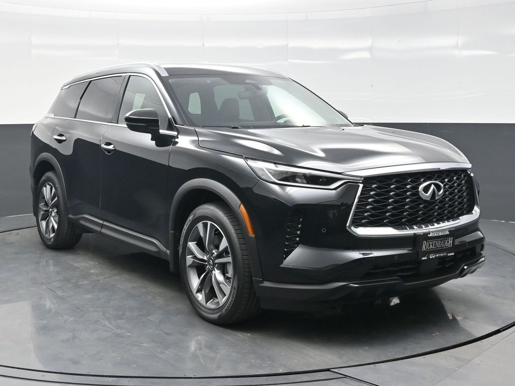 2025 INFINITI QX60 LUXE's photo