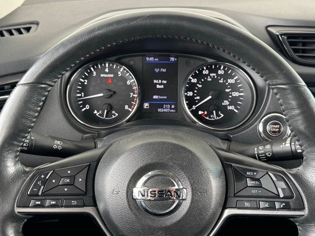 2018 Nissan Rogue SV photo 30