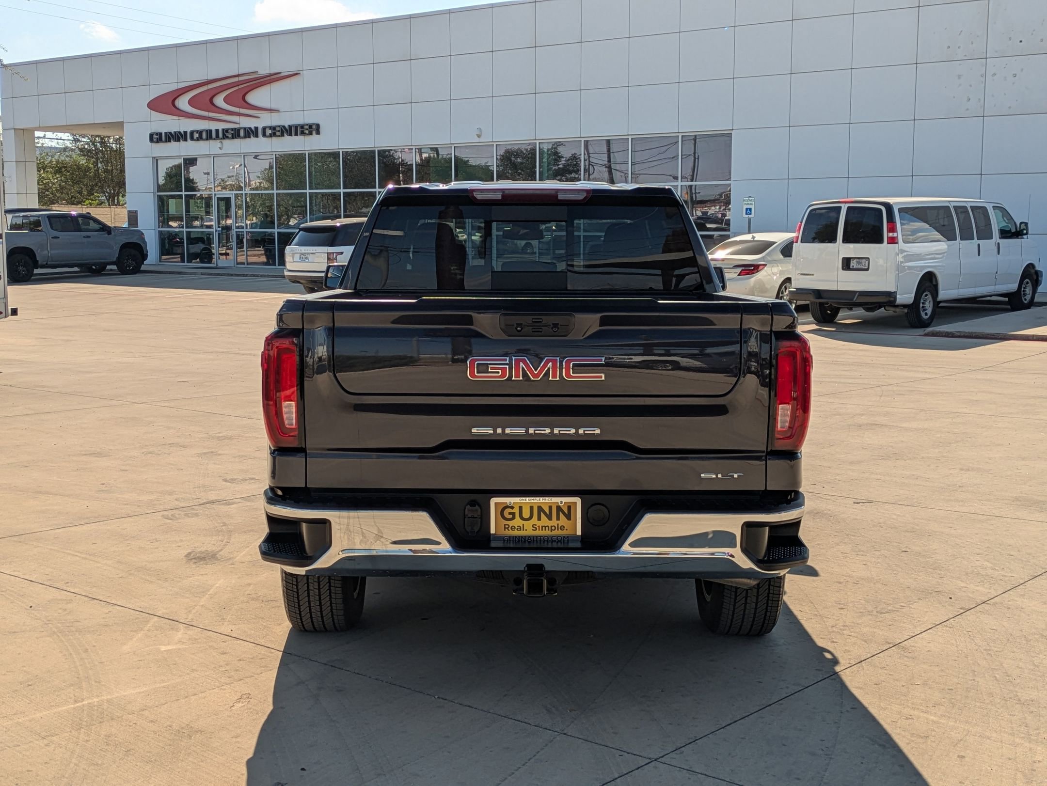 2023 Gmc Sierra 1500 SLT photo 3