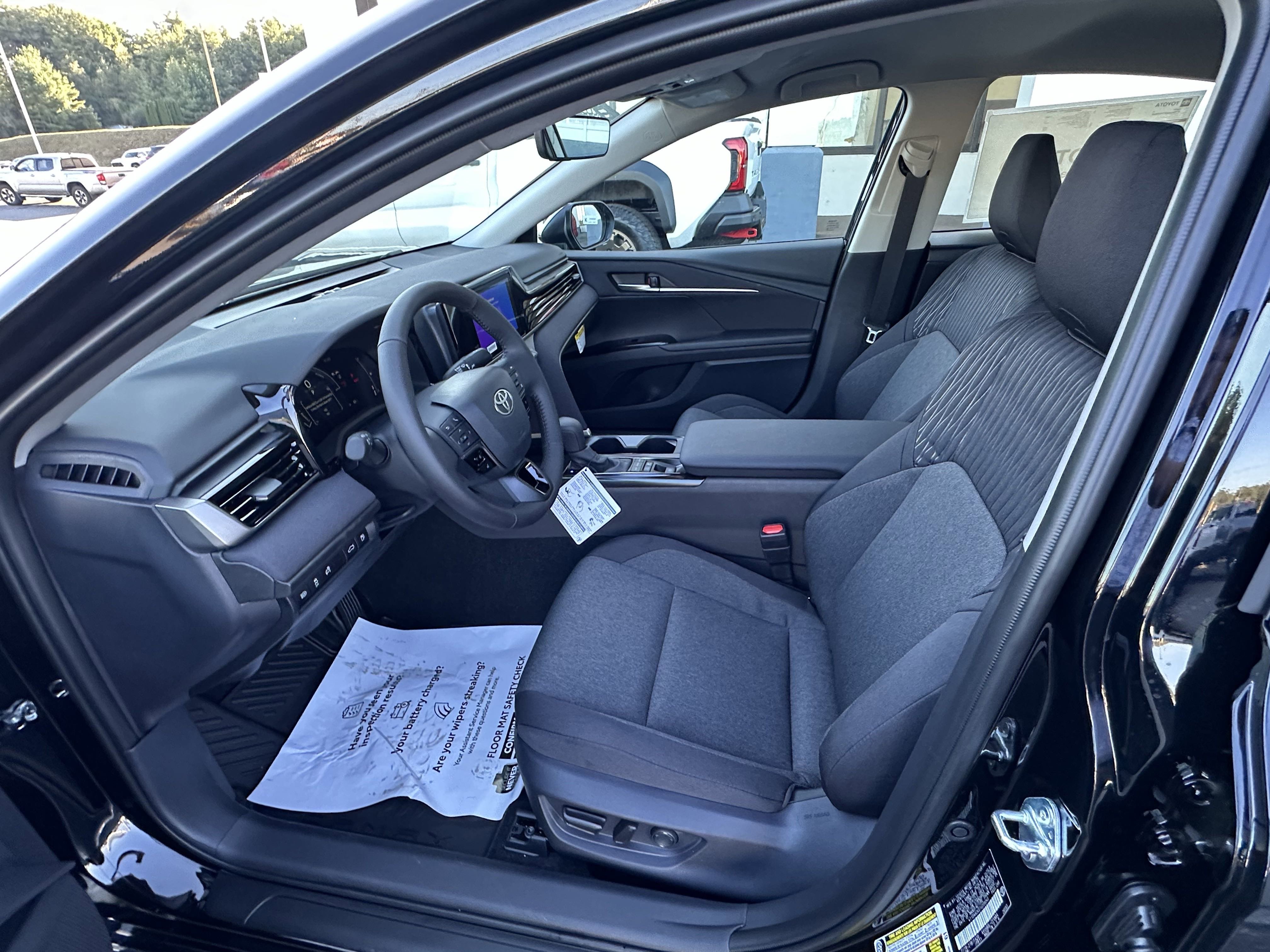 2026 Toyota Camry LE photo 3