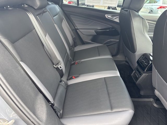 2023 Volkswagen ID.4 Pro Plus photo 16