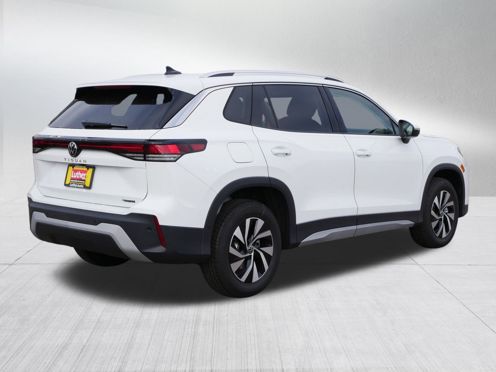 2026 Volkswagen Tiguan S photo 2