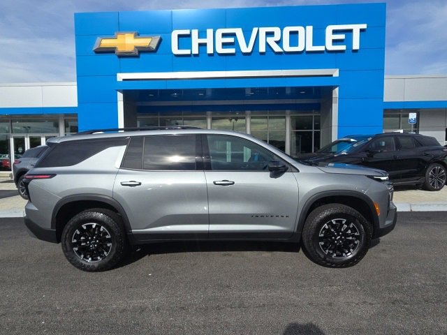 2024 Chevrolet Traverse Z71 photo 3