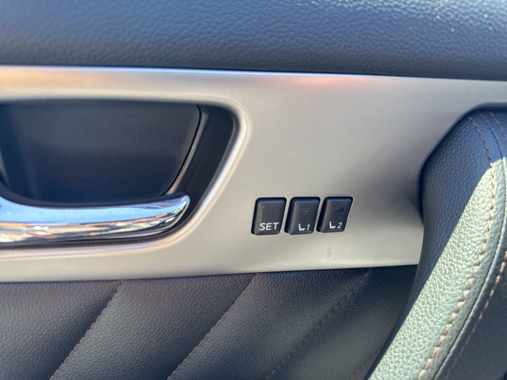2013 Infiniti FX37 Base photo 14