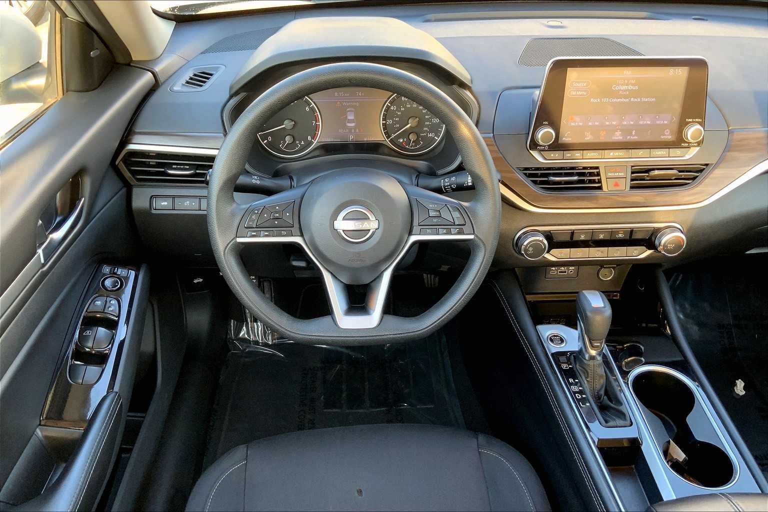 2023 Nissan Altima 2.5 SV photo 5