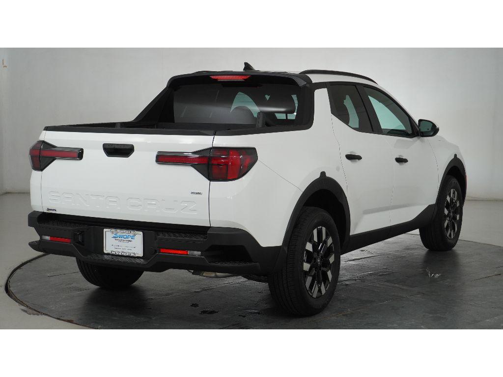 2026 Hyundai Santa Cruz SEL photo 2