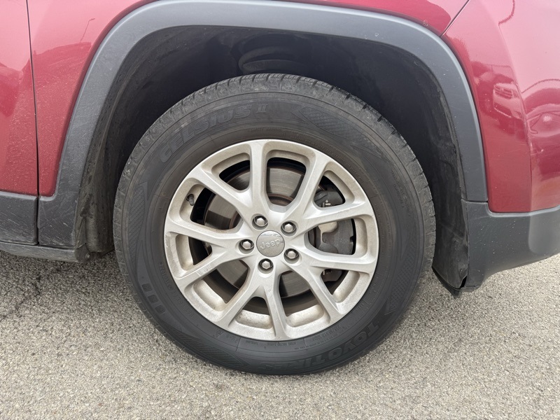 2016 Jeep Cherokee Latitude photo 4