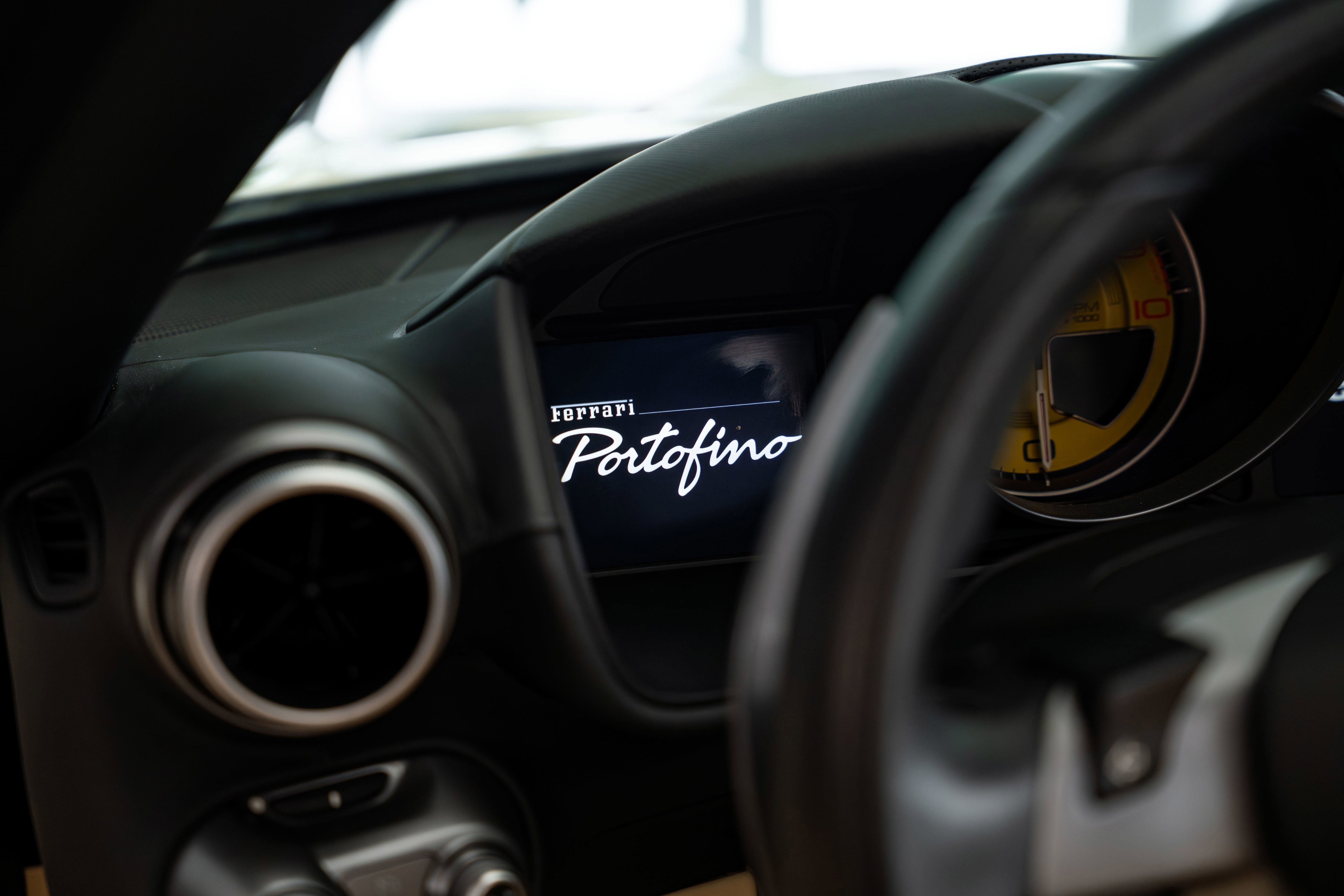 2019 Ferrari Portofino photo 12
