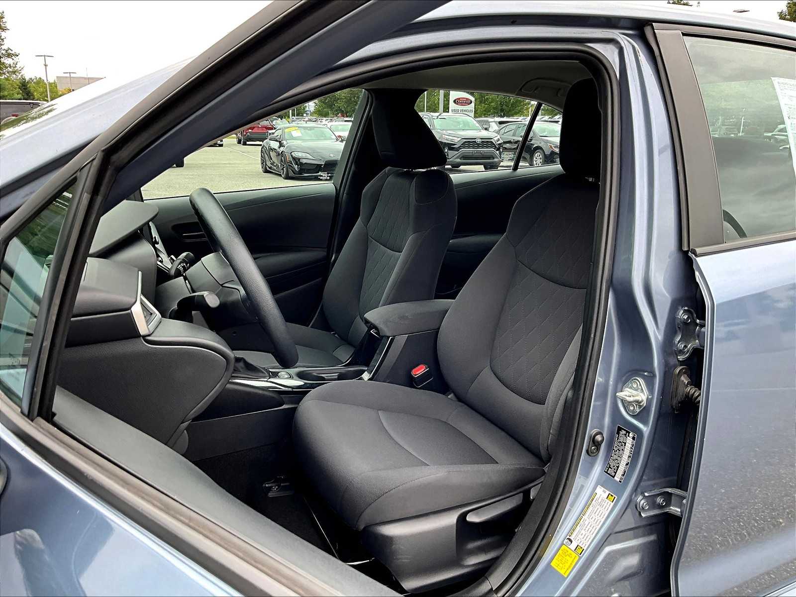 2022 Toyota Corolla LE photo 10