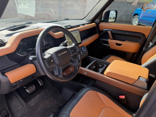 2023 Land Rover Defender 110 X photo 3