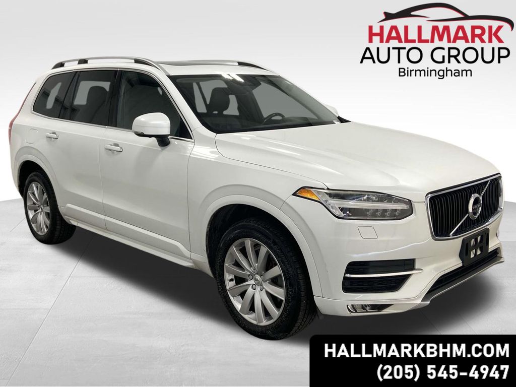 2016 Volvo XC90 T6 Momentum